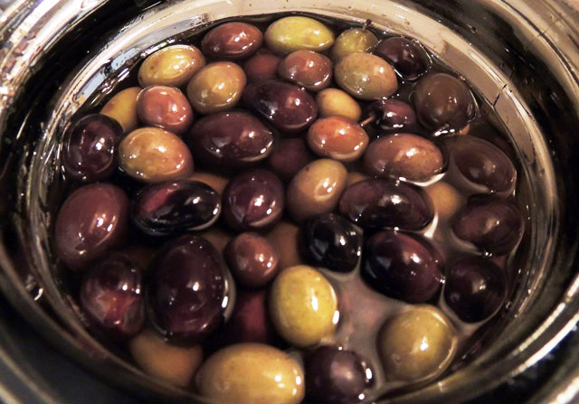 Le ricette più semplici sono sempre le migliori – ricetta delle olive in salamoia