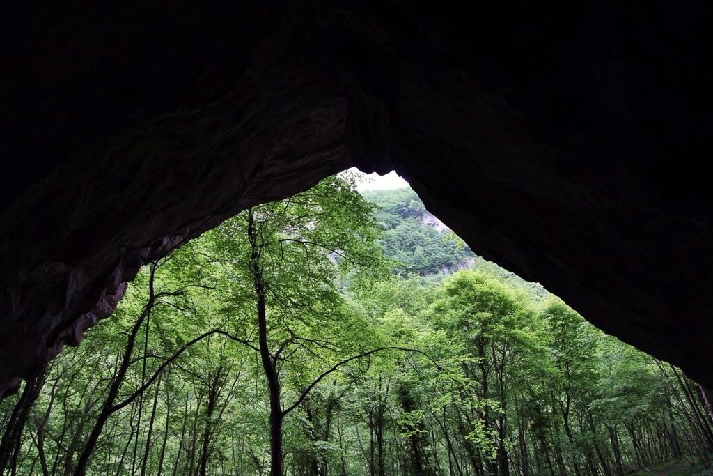 escursione nella grotta Arma du Cupa in Val Ferraia